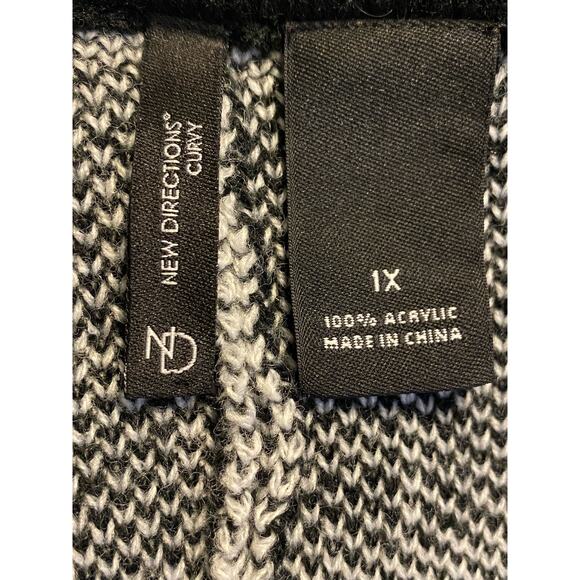 New Directions Black & White Cape Size 1X - Picture 5 of 5